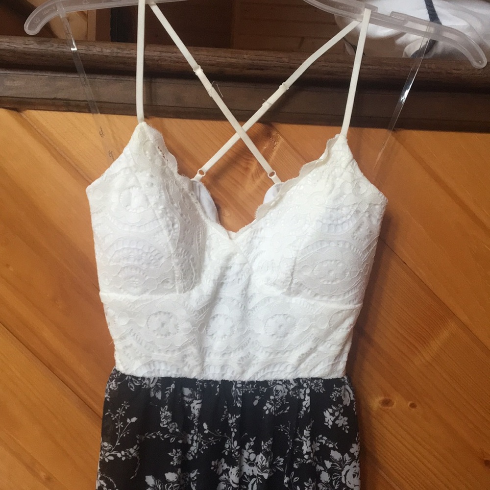 Open Back Maxi Dress - Picture 2 of 8